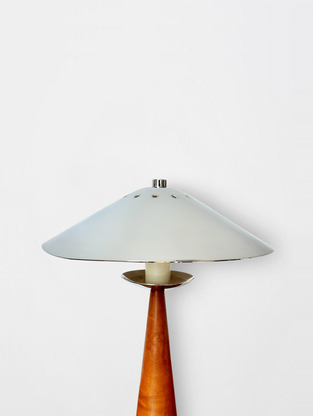 Aluminor ocean liner lamp