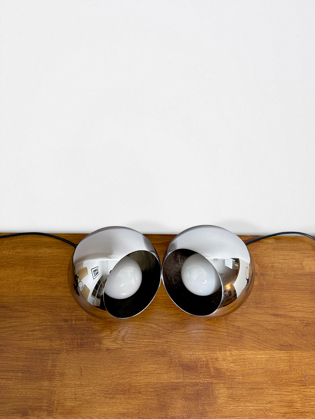 Chrome eyeball suspensions