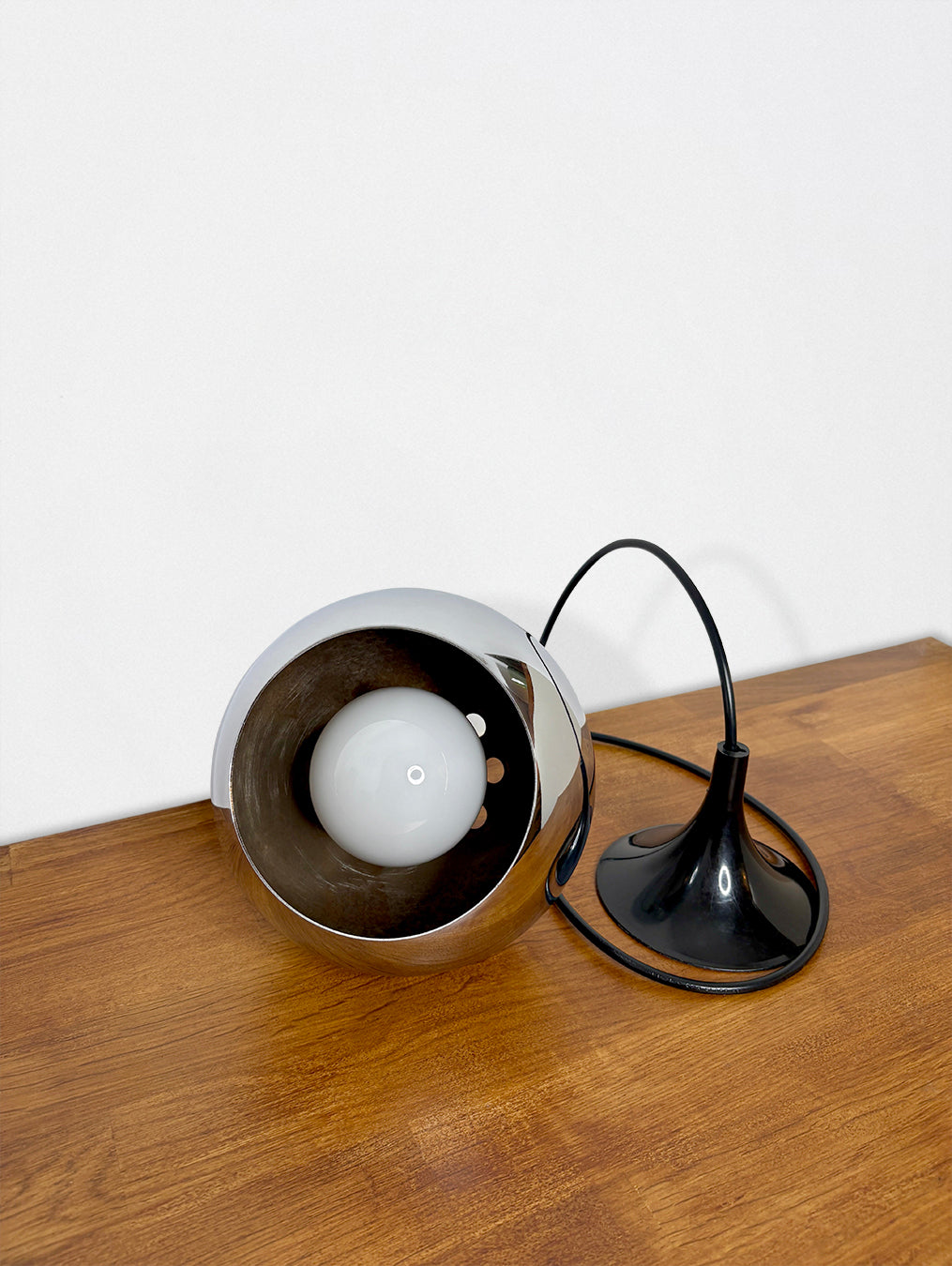 Chrome eyeball suspensions